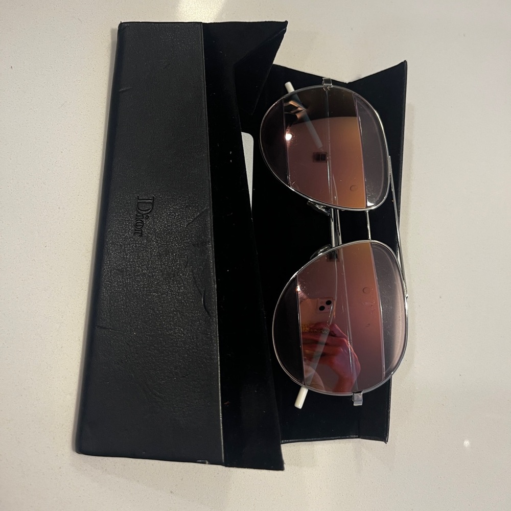 DIOR - Sunglass Pink - Picture 2 of 5